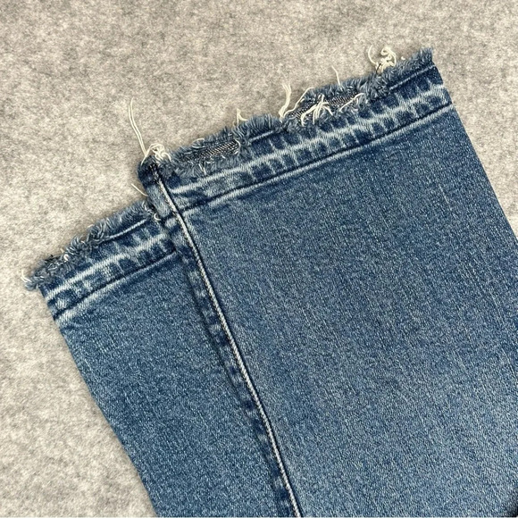 Veronica Beard Ines 10.75 Girlfriend Jeans in Pipeline Frayed Hem Crop Sz: 28 - Picture 3 of 9